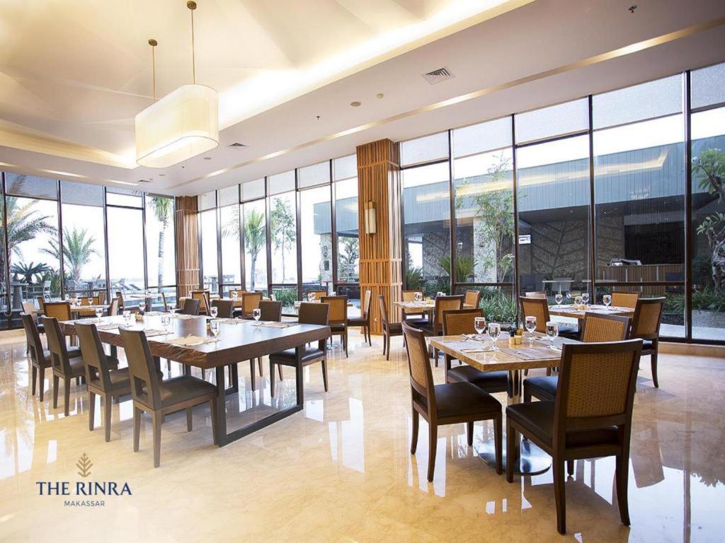 The Rinra Hotel Makassar Exterior foto