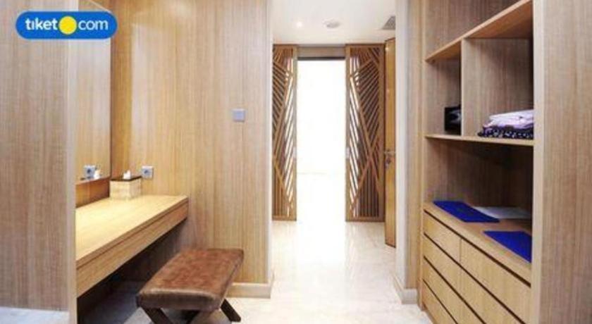 The Rinra Hotel Makassar Exterior foto