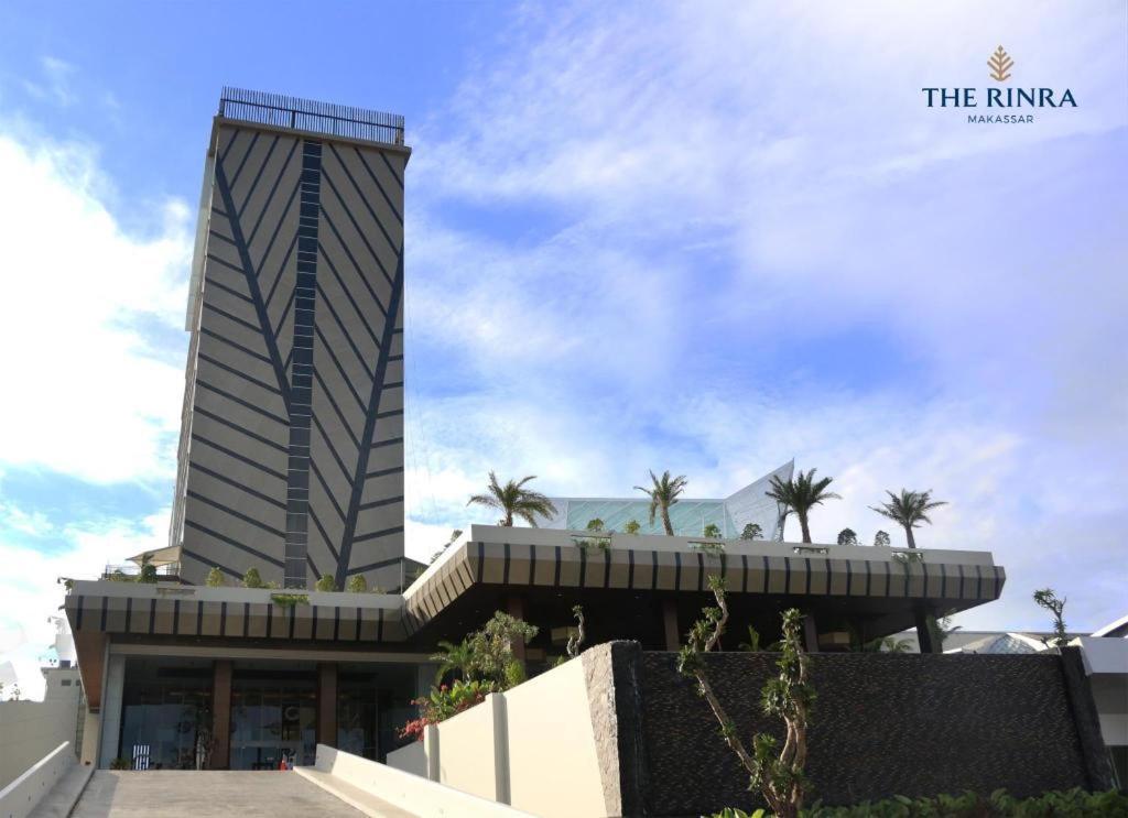 The Rinra Hotel Makassar Exterior foto